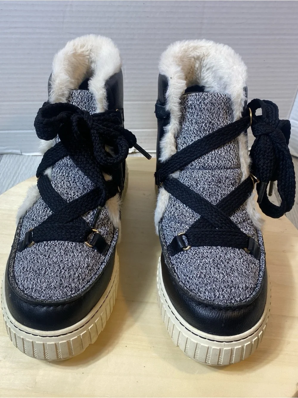 Sorel Explorer Joan Black Gray Faux Fair Waterproof Winter Boots Women’s  9.5